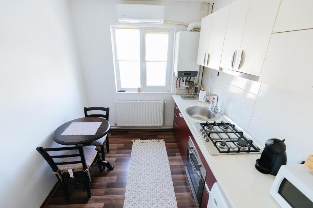 Ferienwohnung Scandinavian House Târgu Jiu Exterior foto